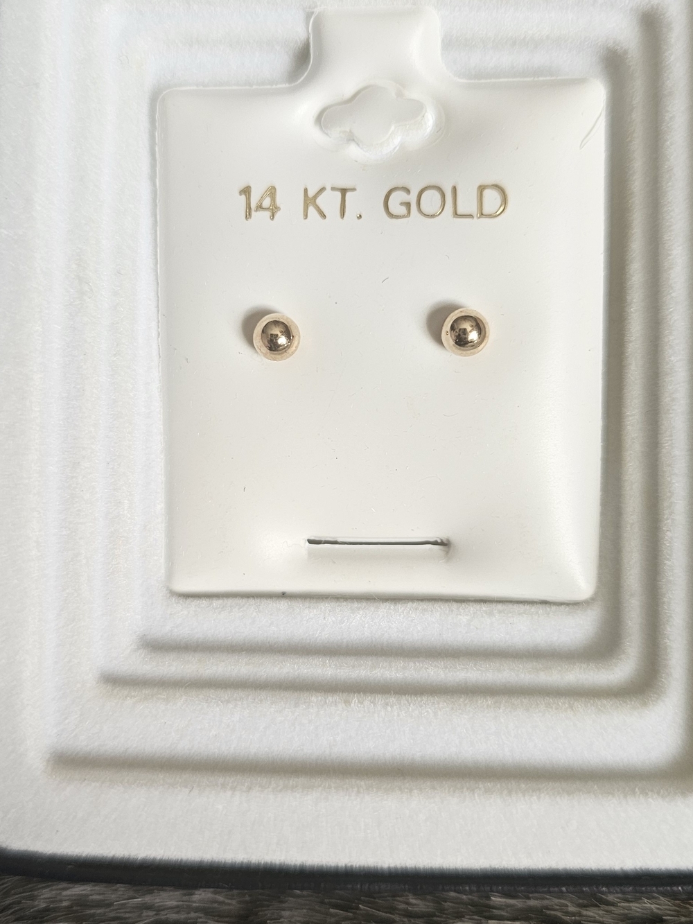 14 KT Gold Round Ball Stud Earrings - Gold